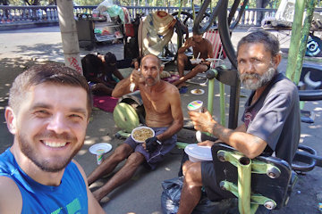 Miroslaw Wawak supporting the Homeless of Rio de Janeiro | April 2024